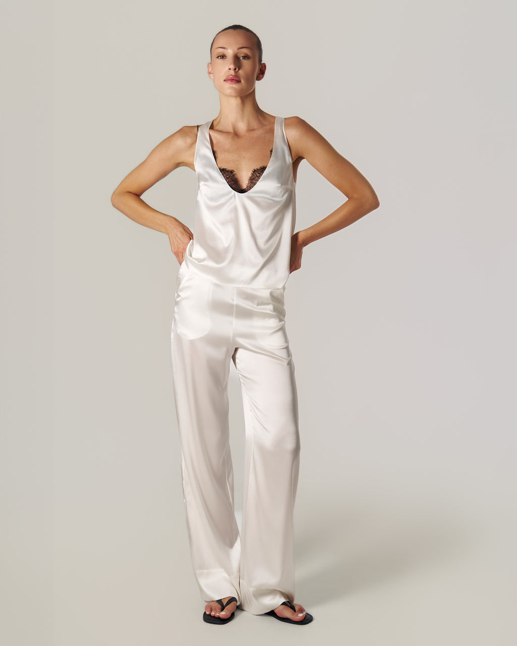 EOS SILK BLOUSE WITH CHANTILLY LACE BRA