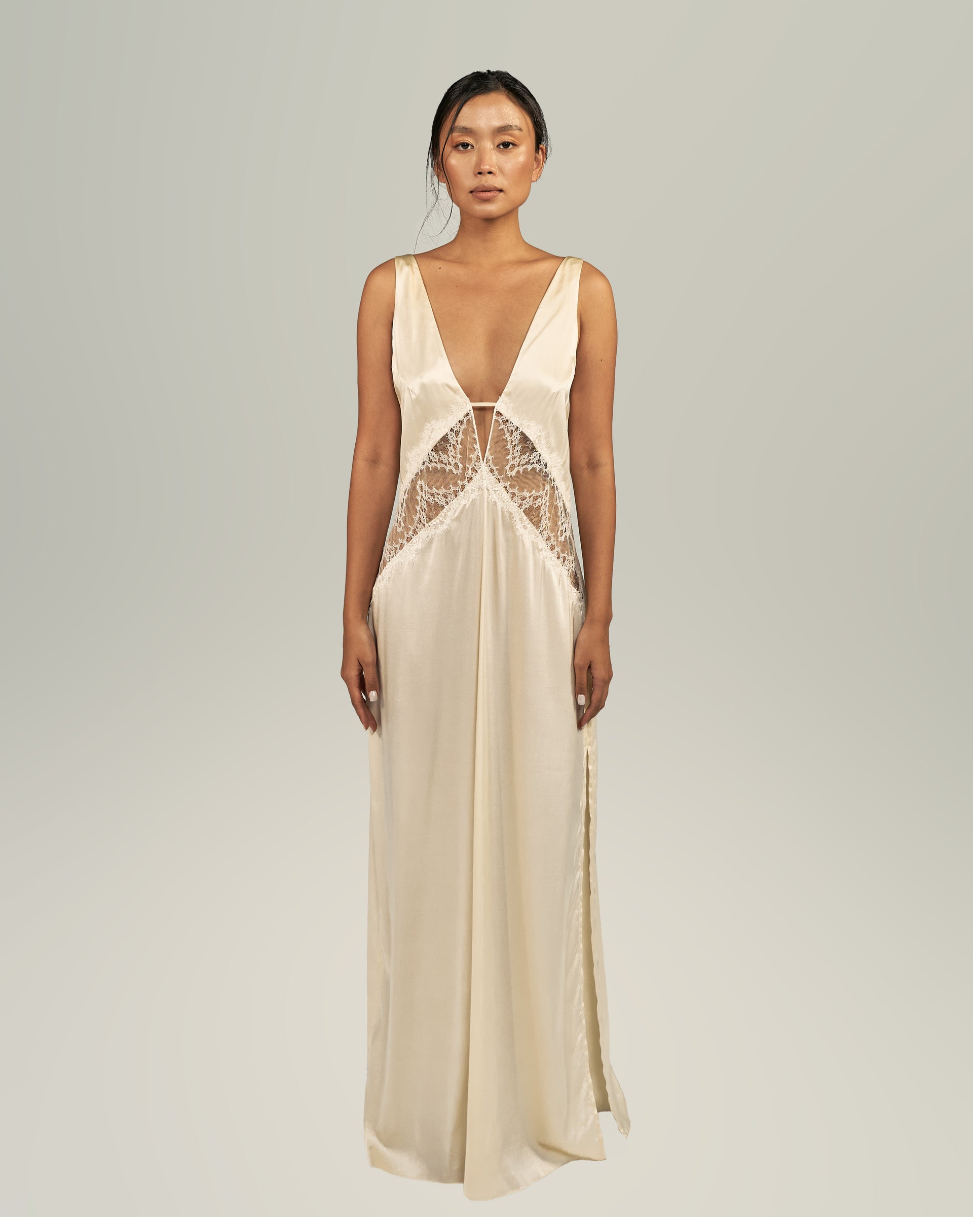 TEANA GOWN DRESS WITH CHANTILLY LACE – OCEAN X SILK