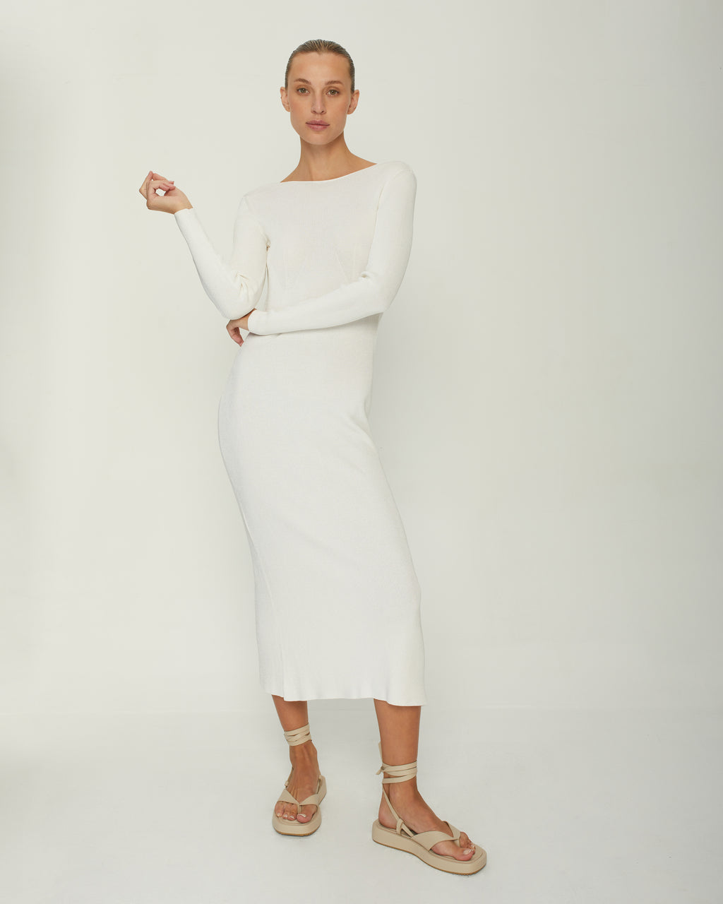 AIMEE BACKLESS KNITTED DRESS OCEAN X SILK AIMEE BACKLESS KNITTED DRESS OCEAN X SILK